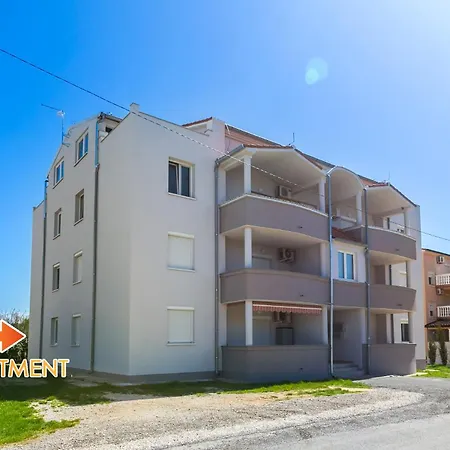 Gruber * מדולין